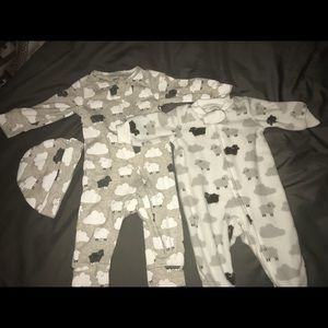 Carter’s unisex onesie bundle with matching hat